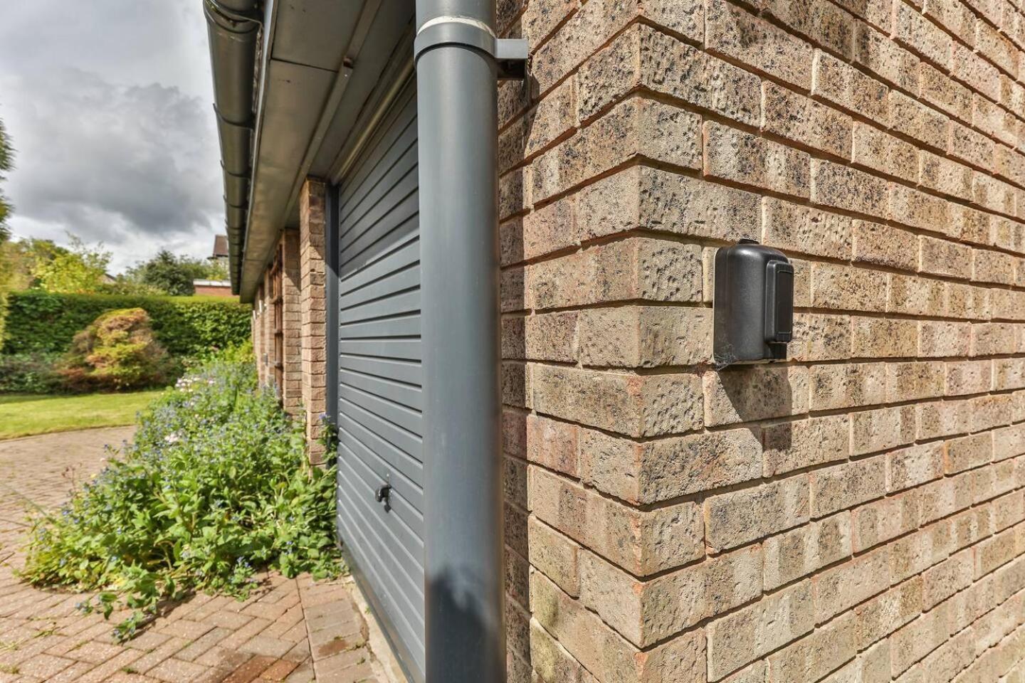 3 Bedroom Bungalow Close To Peak District With Garden Sheffield Exteriör bild