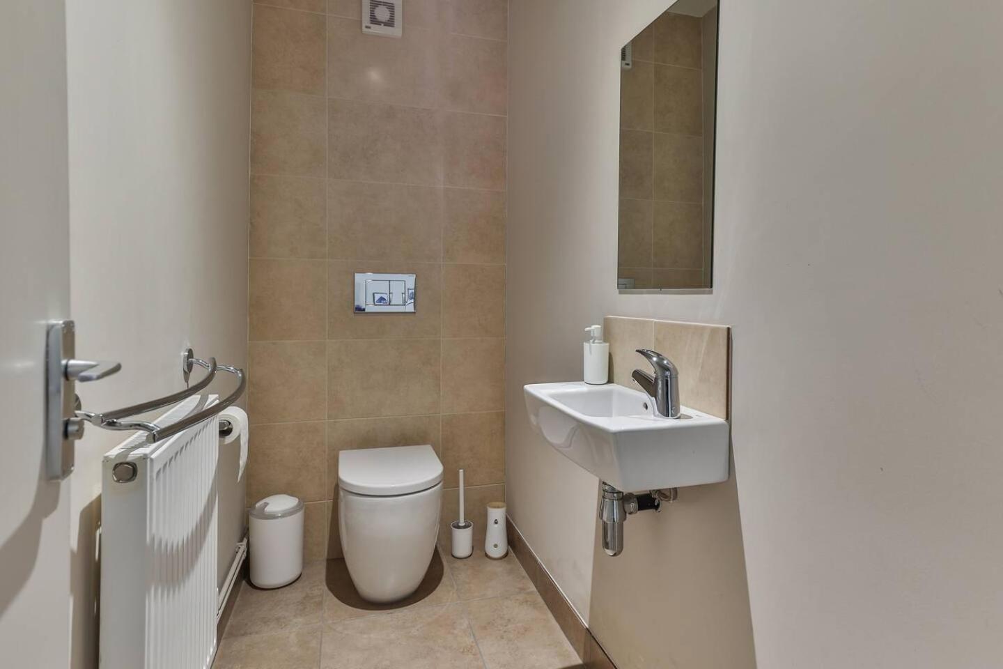 3 Bedroom Bungalow Close To Peak District With Garden Sheffield Exteriör bild