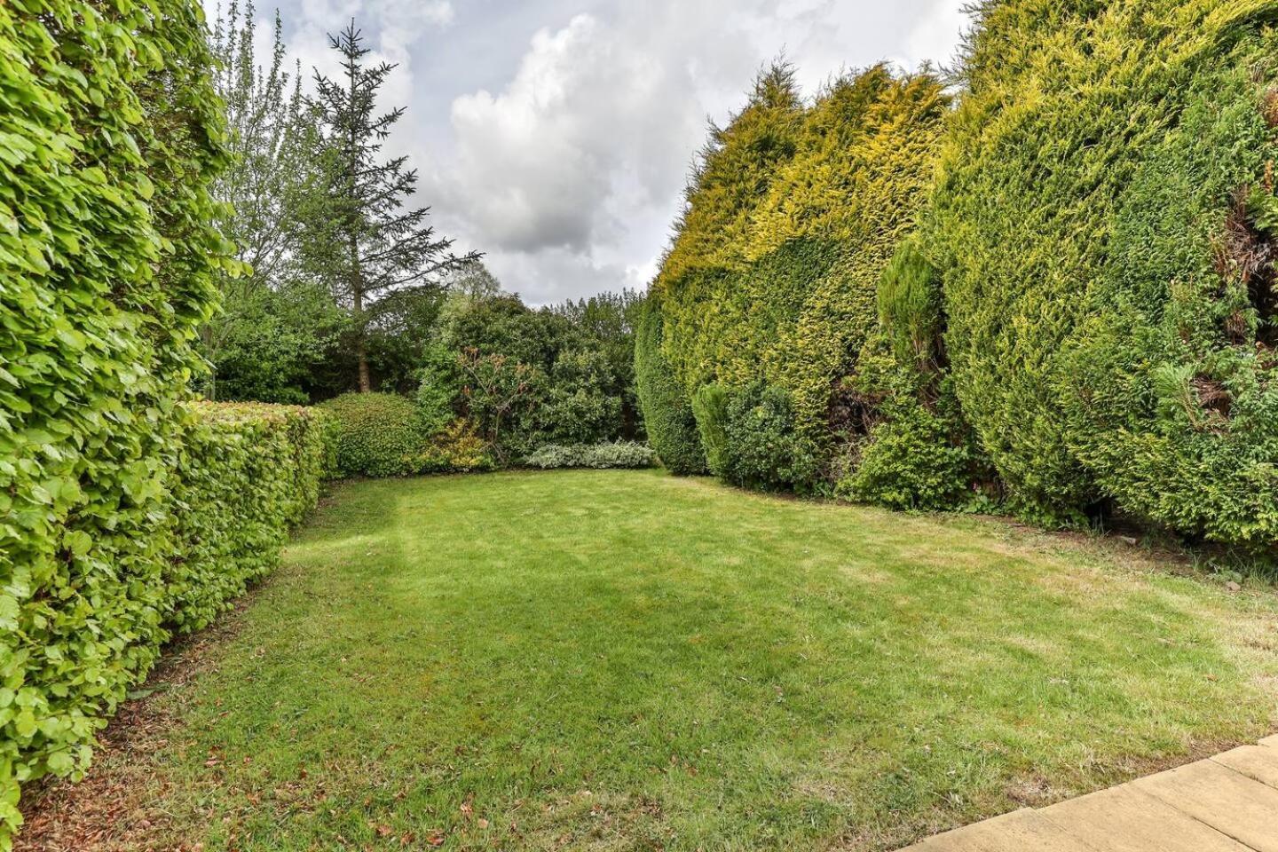 3 Bedroom Bungalow Close To Peak District With Garden Sheffield Exteriör bild